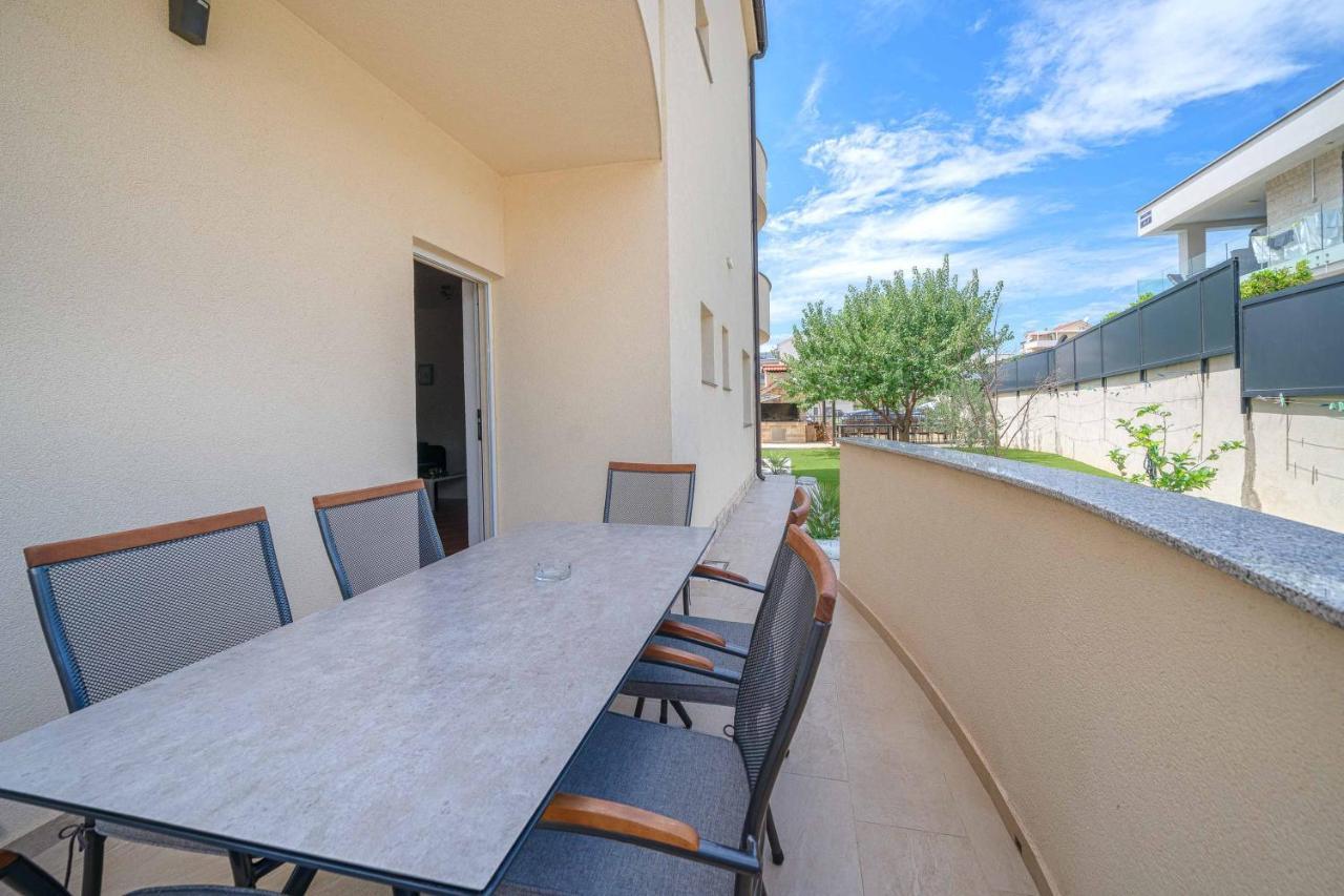 Apartments Miskovic Vodice Ngoại thất bức ảnh