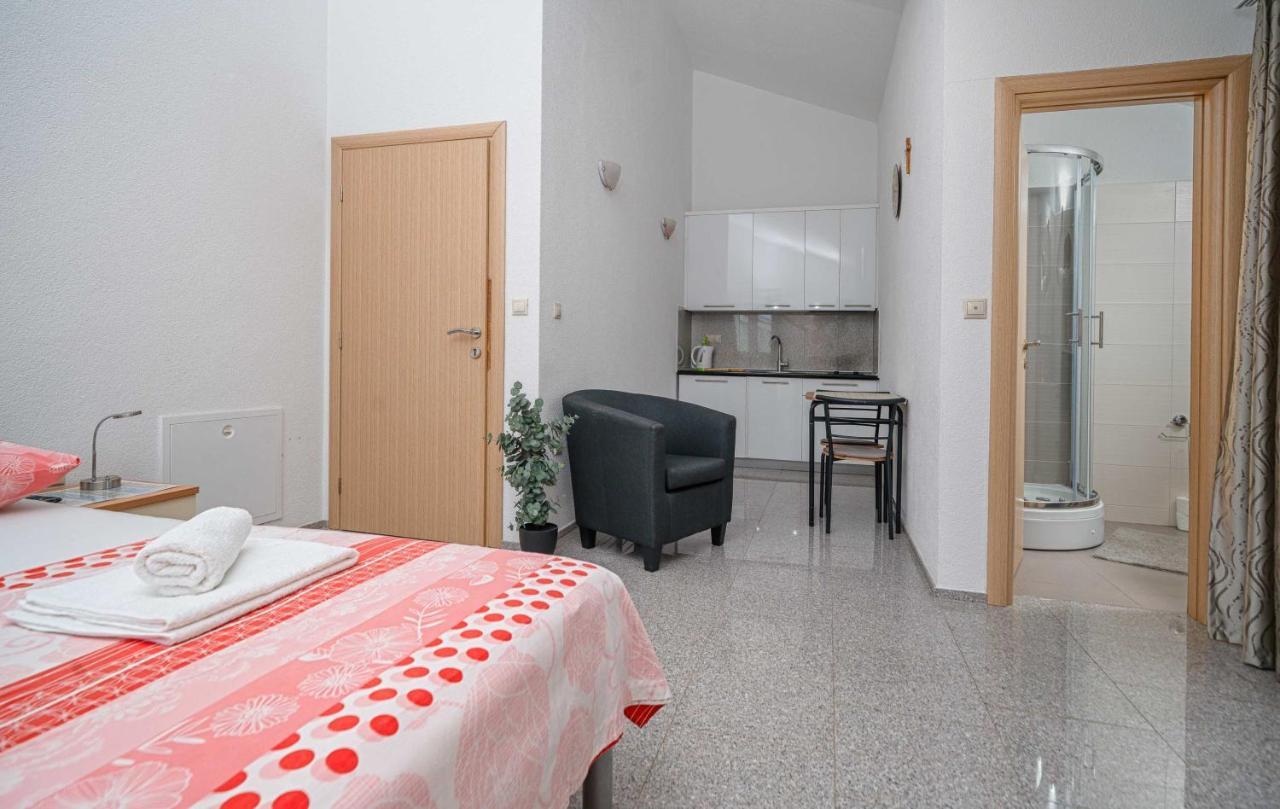 Apartments Miskovic Vodice Ngoại thất bức ảnh