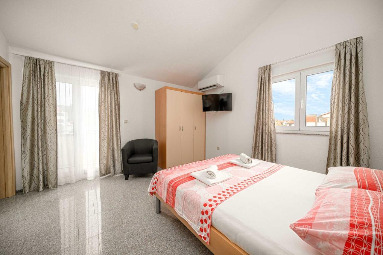 Apartments Miskovic Vodice Ngoại thất bức ảnh